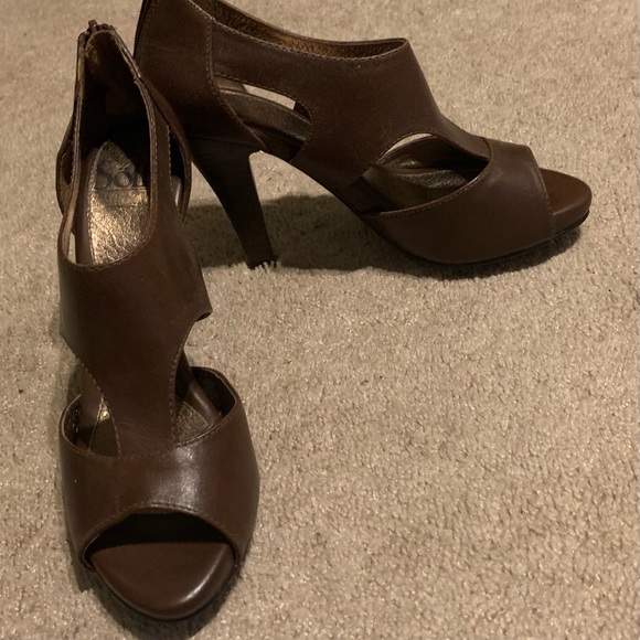 Sofft Chocolate brown heels - Picture 2 of 8